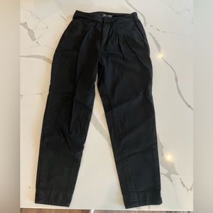 Esby Basin Slouch Pant in Black